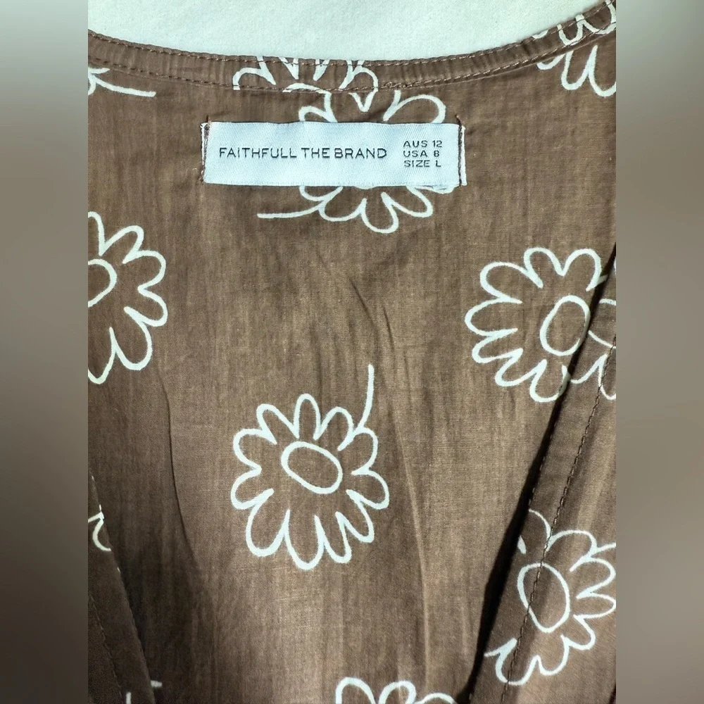 FAITHFUL the BRAND Chocolate brown MARTA daisy print deep V Midi Dress size 8 - Picture 12 of 14